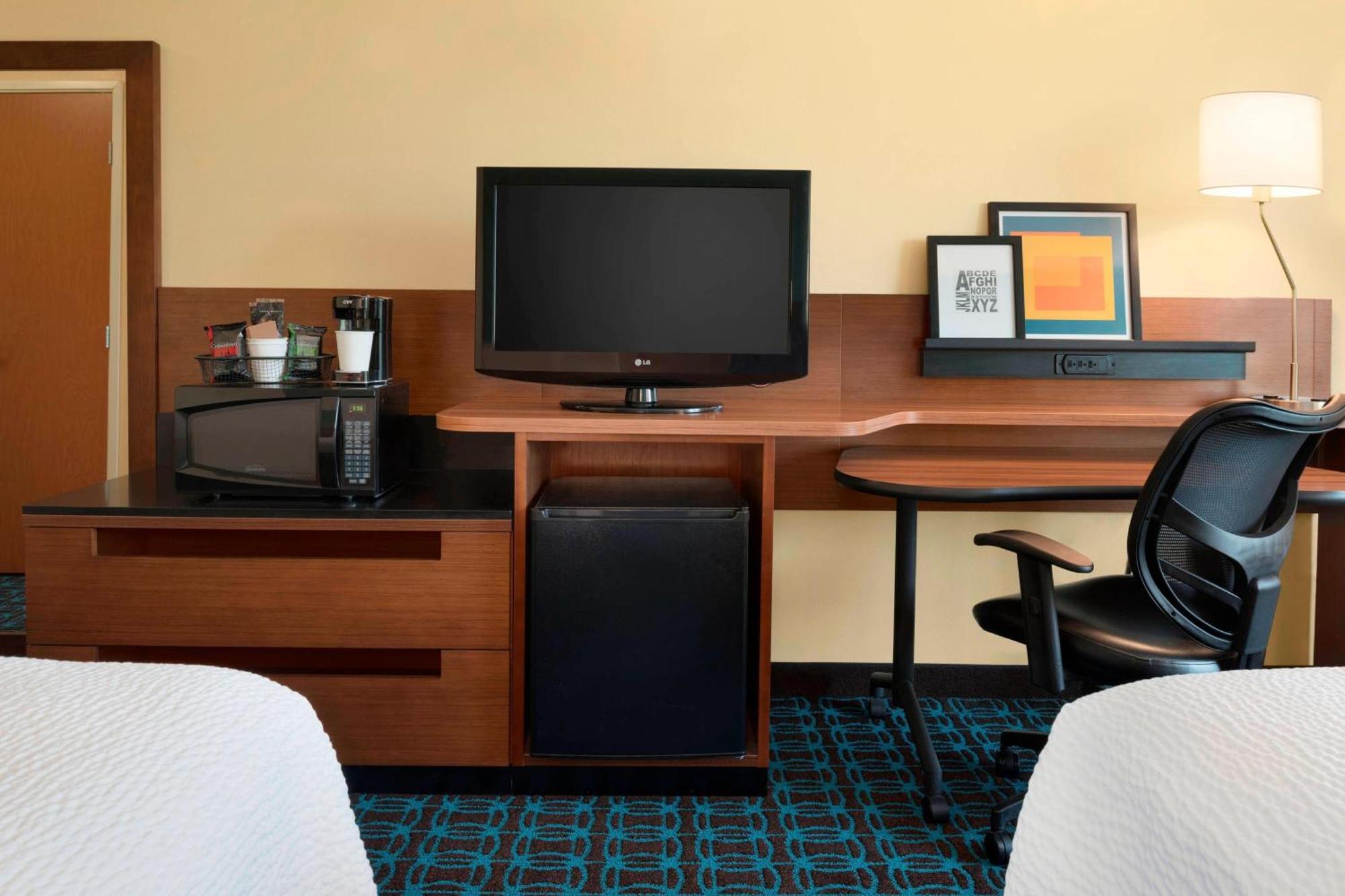 Fairfield Inn & Suites Hartford Manchester Bagian luar foto