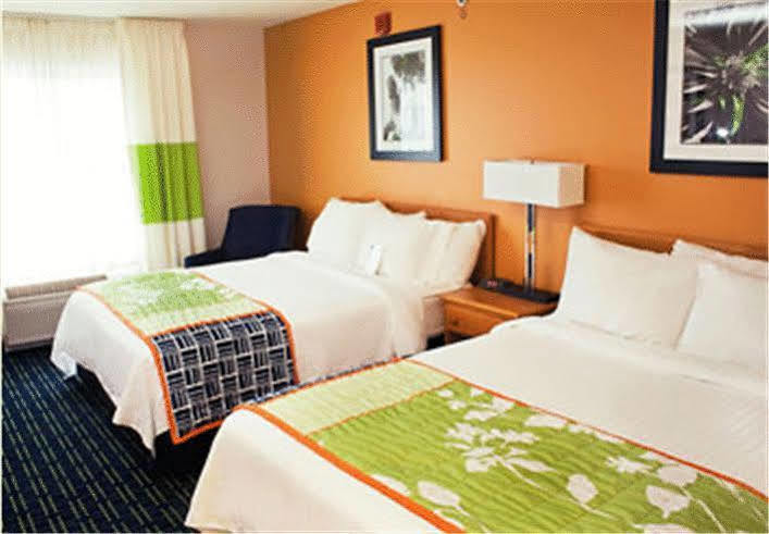 Fairfield Inn & Suites Hartford Manchester Bagian luar foto