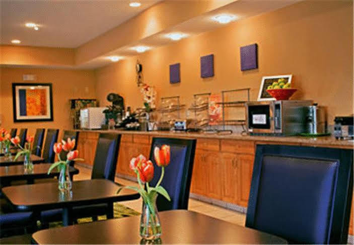 Fairfield Inn & Suites Hartford Manchester Bagian luar foto
